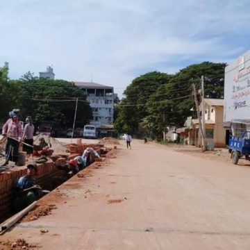 “မကွေးမြို့ရှိ လမ်းသွယ်အားလုံးကို ကွန်ကရစ်ခင်းဖို့ ရည်ရွယ်လုပ်ဆောင်နေ”